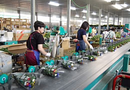花束加工部門